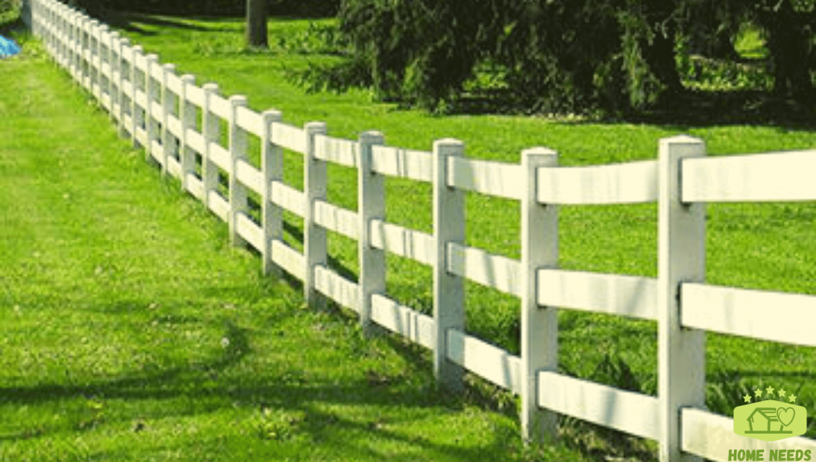 Best White Picket Fence Ideas 2021 for Your Backyard